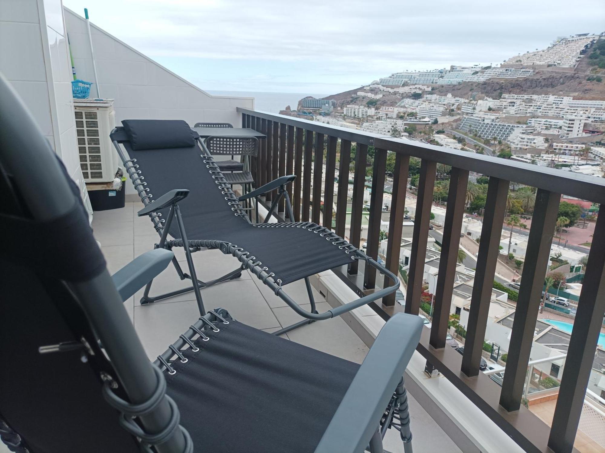 Solaris - Refurbished, Top Floor, Sea Views Apartment Puerto Rico  Exterior photo